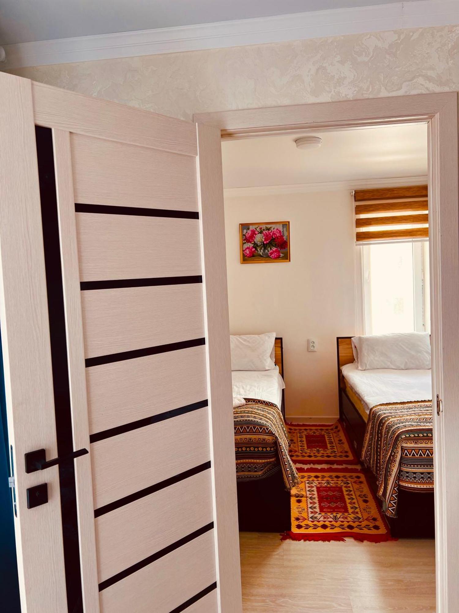 Tumar Guest House Naryn Extérieur photo
